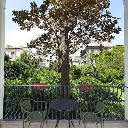 Bed and Breakfast The Bellini House By House In Νάπολη