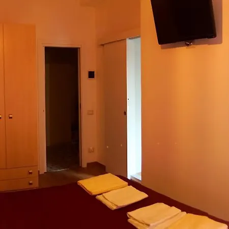 比弗利奥特切纳住宿加早餐酒店 那不勒斯