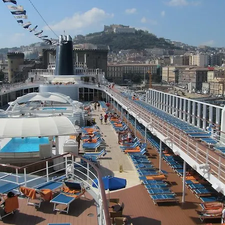 Oda ve Kahvaltı International Napoli