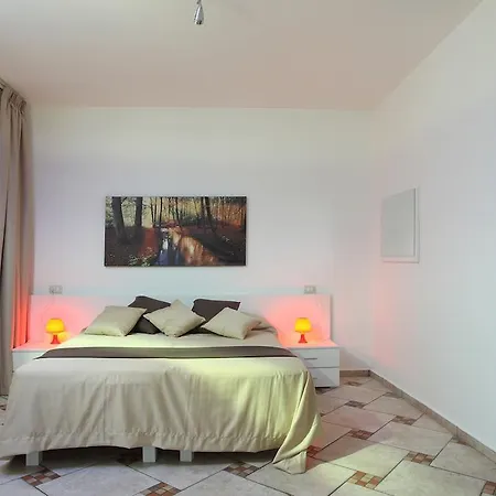 Bed & Breakfast Napoli Sea 3*