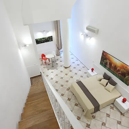 Oda ve Kahvaltı Sea Napoli
