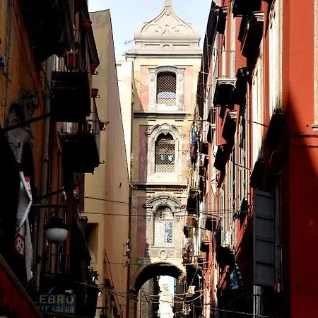 Il Campanile 2* نابولي