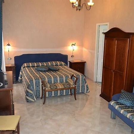 Toledo Nocleg ze śniadaniem Neapol