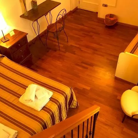 Palazzo Magnocavallo Bed & Breakfast Naples