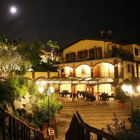 Casale Da Padeira 4*