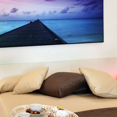 Napoli Sea Bed & Breakfast 3*