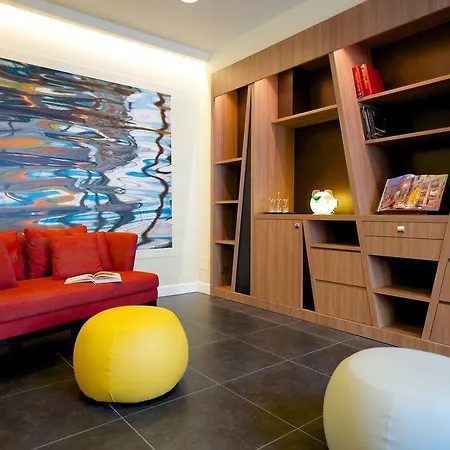Mercure Centro Angioino Szálloda 4*