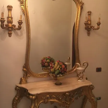 La Casa Di Tina Apartment *