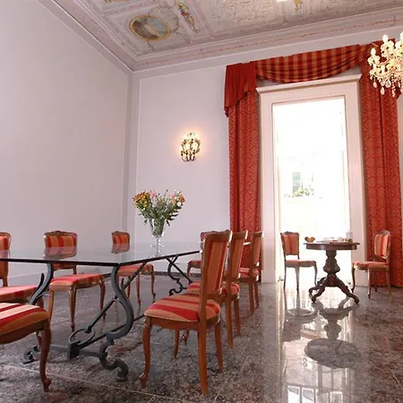 Le Stanze Del Vicere Boutique Neapel