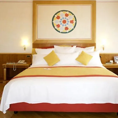 Hotel Renaissance Mediterraneo Naples