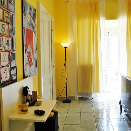 Holiday home Garibaldi House *