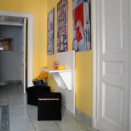 Holiday home Garibaldi House *