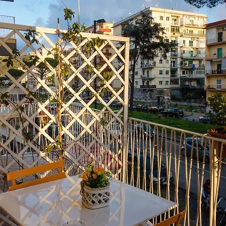 Oda ve Kahvaltı Anthea Bb Napoli