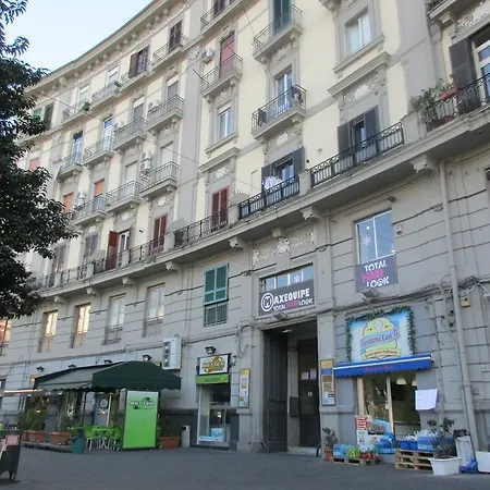 Appartamento Nella Storica Piazza Carlo Iii Napoli