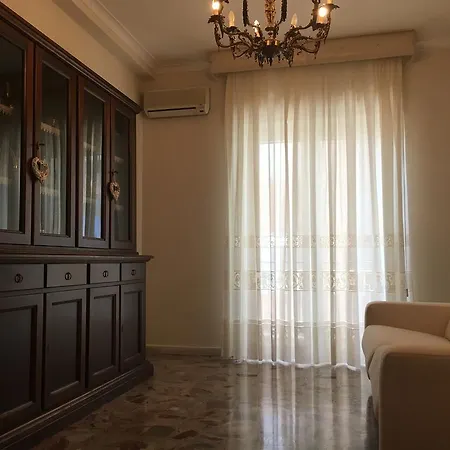 La Casa Di Tina Apartment *