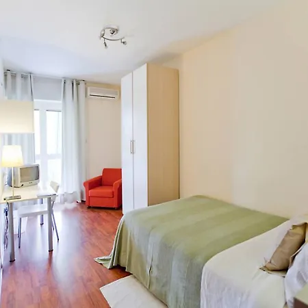 Rent Vesuvio 5* Napoli