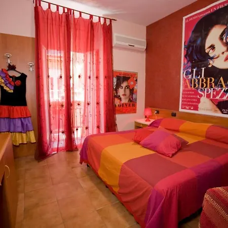 Cineholiday Hotel