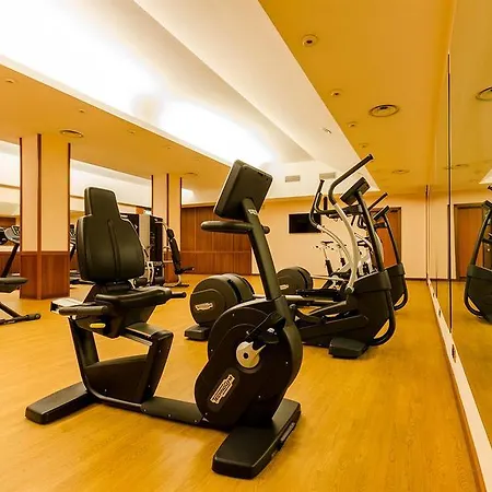 Exe Majestic 4* Naples