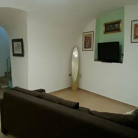 La Casetta Nel Cuore Del Vomero Dom wakacyjny