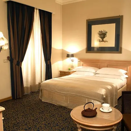 Ξενοδοχείο Starhotels Terminus 4*