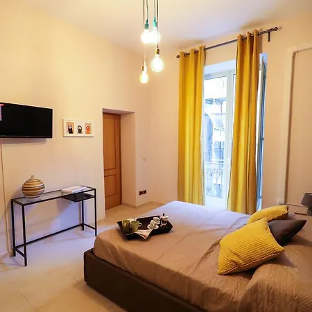 Mamas & Guest house *