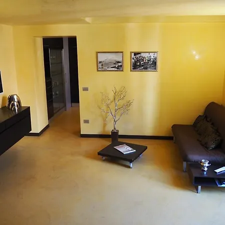 La Dimora Di Chiaia Apartment