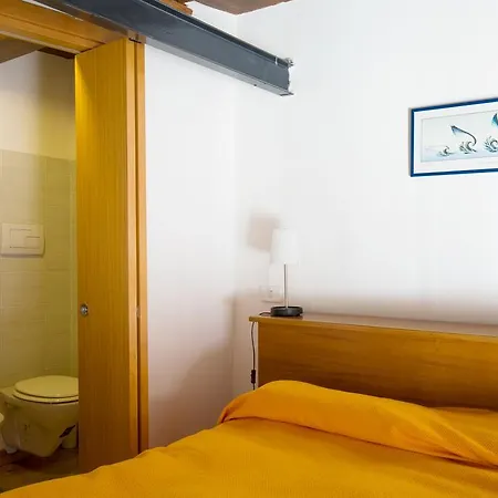 Casa Pignasecca * Naples