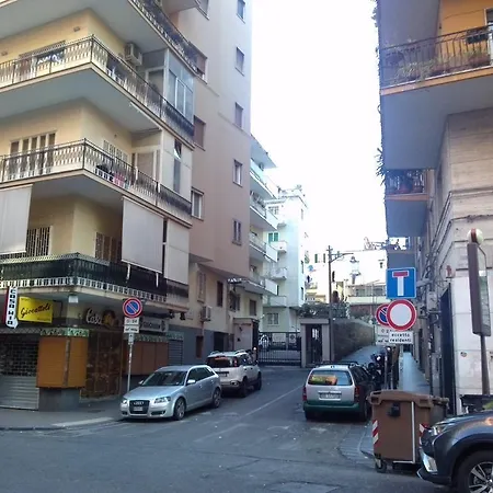 Bed & Breakfast Domus Aurea Neapol