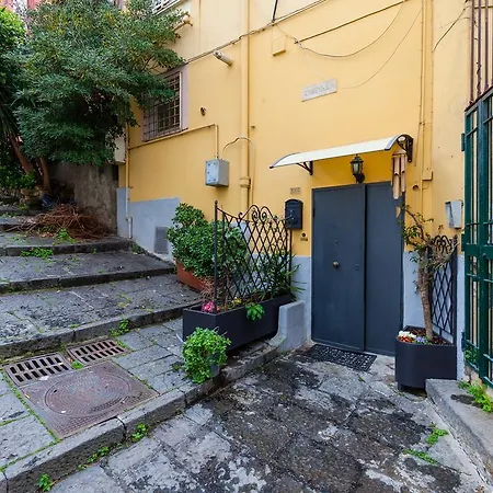 Casita Pedamentina - Bh 56 * Naples
