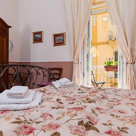 At Lettieri 4* Neapol