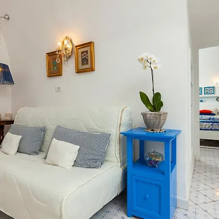 Casita Pedamentina - Bh 56 * Naples