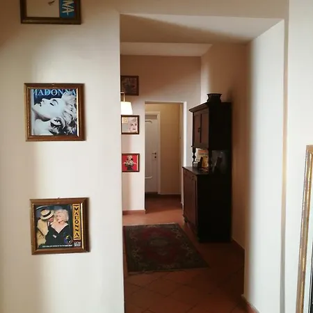 Bed & Breakfast Bed Morelli 49 , Chiaia