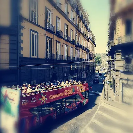 Bed Morelli 49 , Chiaia Bed & Breakfast Napoli