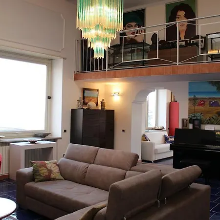 Apartment Attico Blu *
