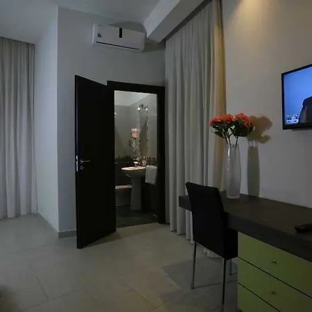 Nocleg ze śniadaniem Napoli Suite