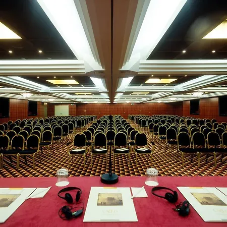 Ramada By Wyndham 4*
