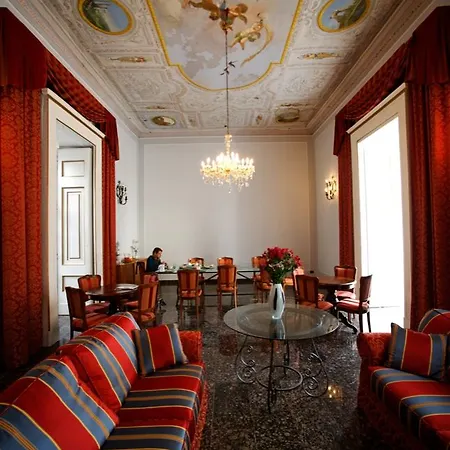 Bed & Breakfast Le Stanze Del Vicere Boutique 3*