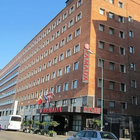 Ramada By Wyndham 4* Neapol