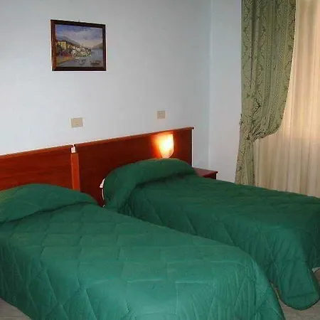 Garden Hotel Nápoles