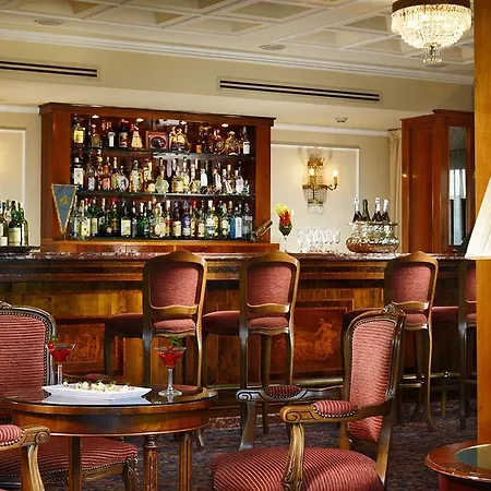 Grand Parker's 5* Neapel