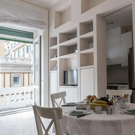 Apartment Casa San Carlo Naples