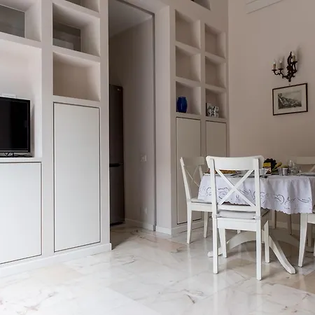 Apartment Casa San Carlo Naples