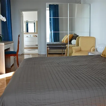 Palazzo Mele Guest house *