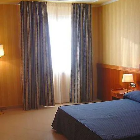 Ξενοδοχείο Joyfull 3*