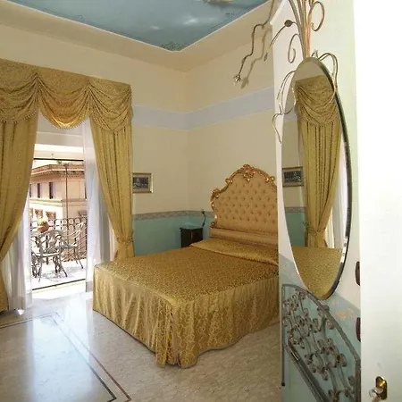 آرت جاليريا أمبرتو 4* نابولي