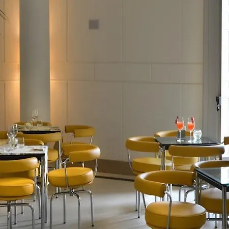 Ξενοδοχείο Palazzo Esedra 4*