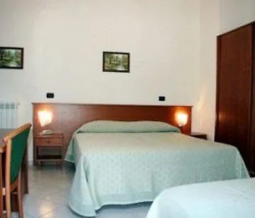 Hotel Eliseo 3*