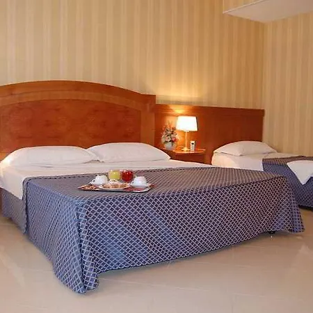 Hotel Joyfull 3*