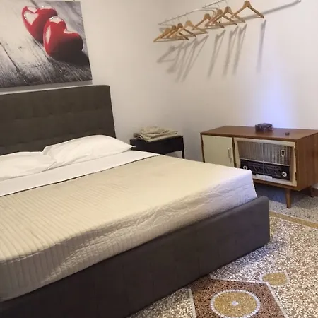 Hotel Angioino & 3*