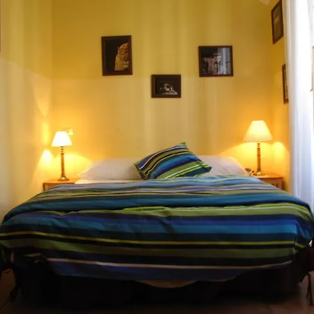 Chiaia Bed & Breakfast Naples